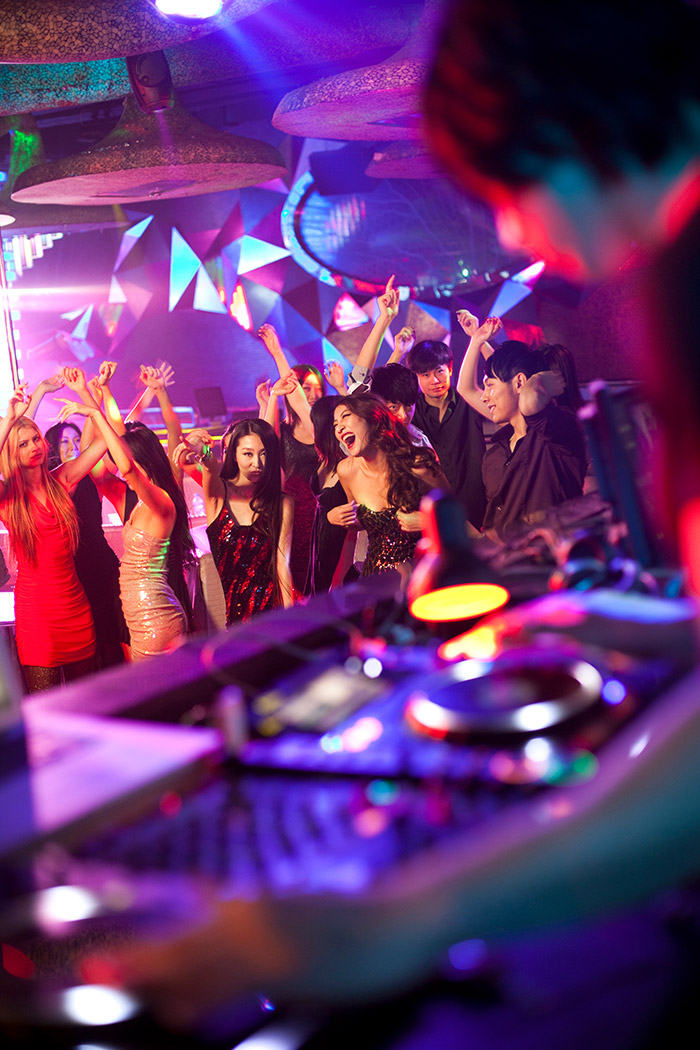 DJ Basti A. – House & Club DJ aus München für Events